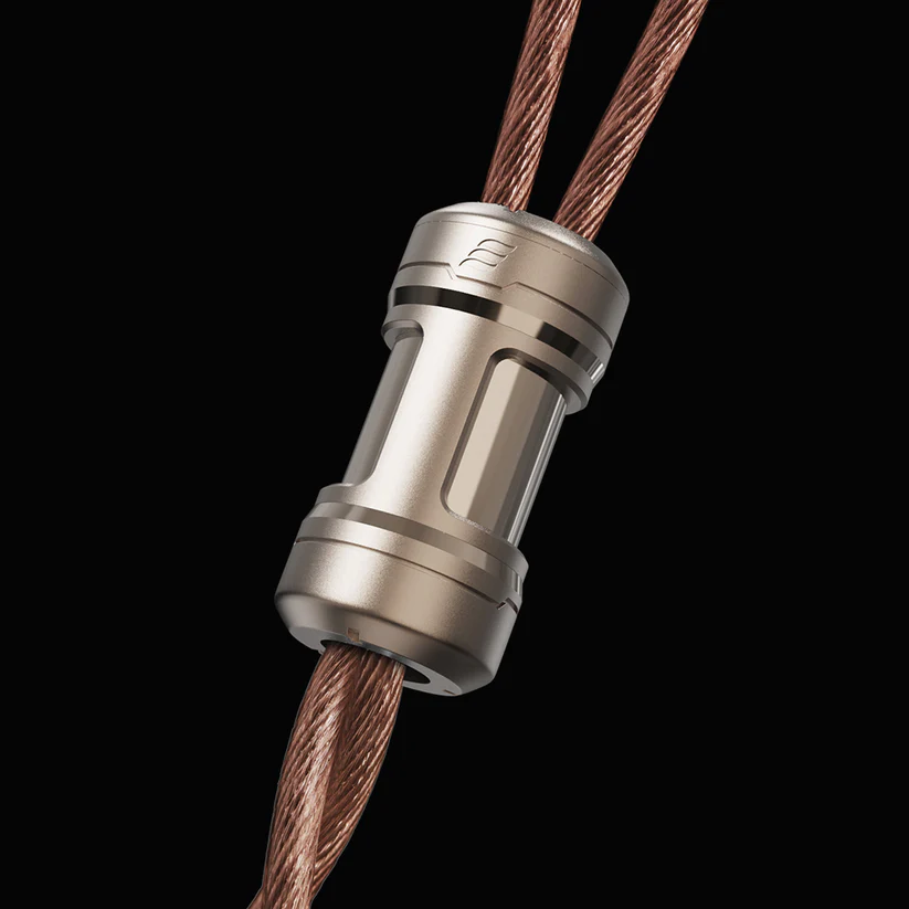 94073d1d7d8d4f0abf0e67ad186d36e8_b778b65e-163b-4202-87a2-08f1112cfc51 Effect Audio CODE 23 MK II – Flagship Copper IEM Upgrade Cable - Image 1
